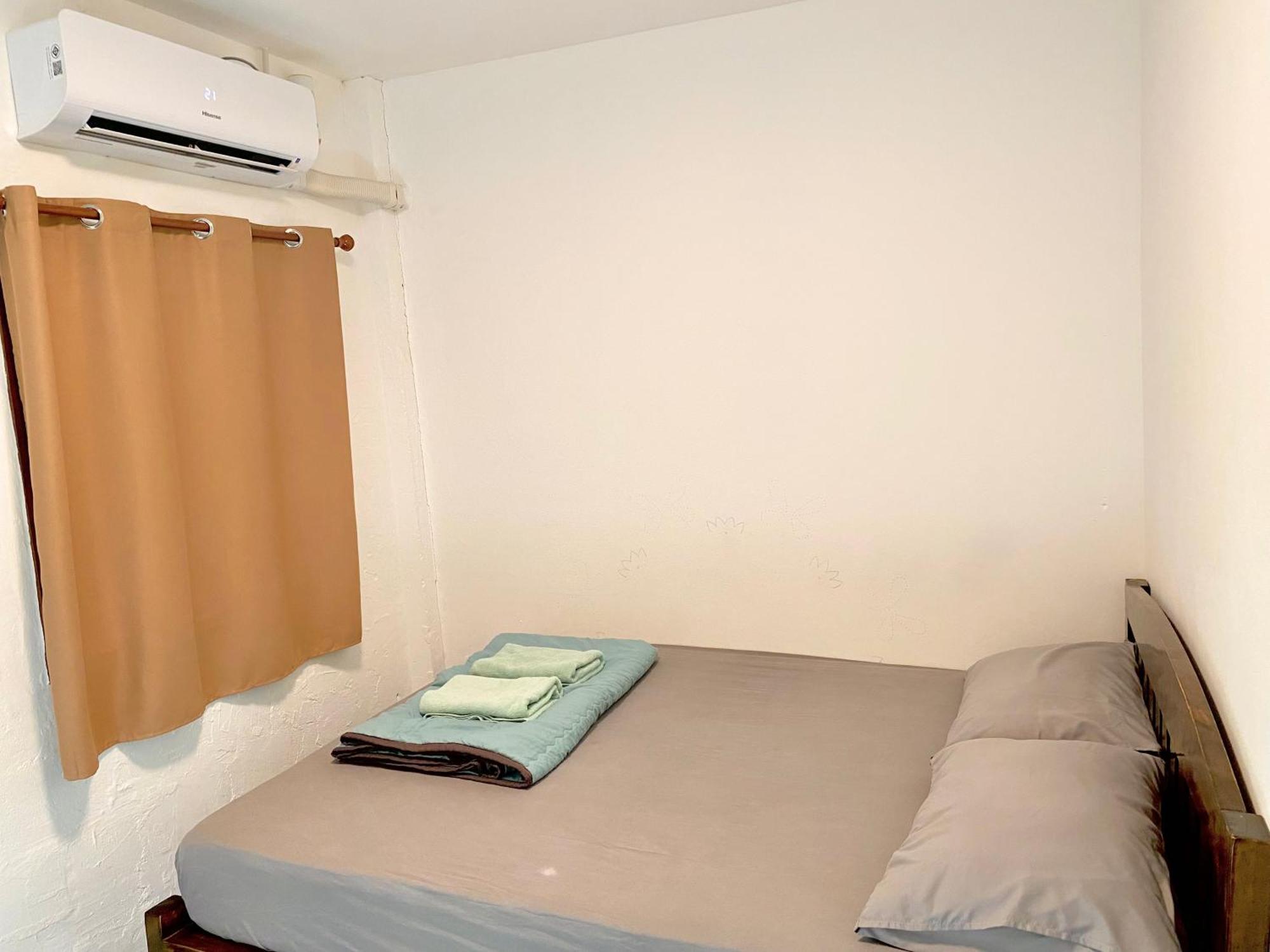 Misfits Hostel *